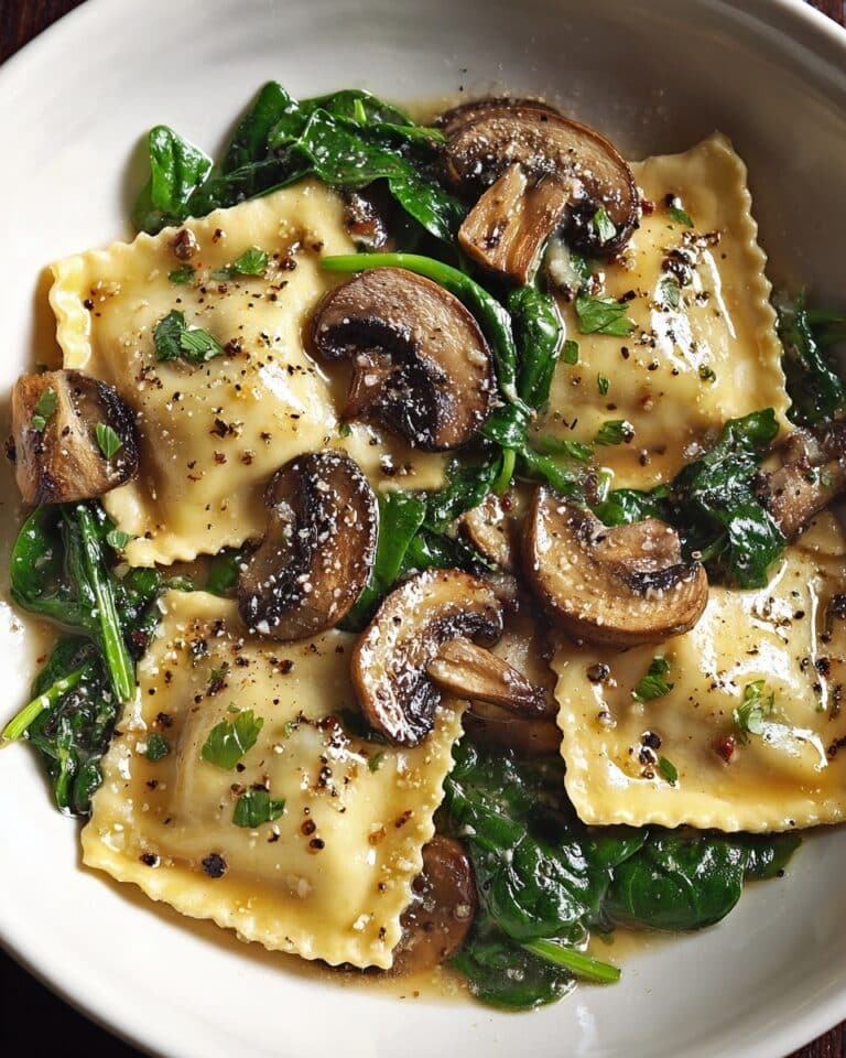 Mushroom Ravioli with Creamy Spinach and Garlic Sauce Recipe