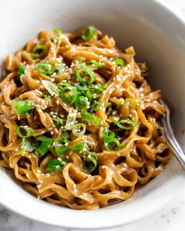 10 Minute Peanut Sauce Rice Noodles Recipe